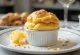 Chili-osta soufflé borið fram