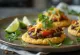 Ekta mexíkóskar sopes með osti og baunum
