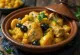 Kjúklingur í Tagine með söltuðum sítrónum borinn fram í hefðbundinni tagine